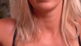 Deutsche Blondine Gibt Einen Dirty-Talk-Handjob In Hd.