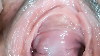 Colombian Teen'S Wide Pussy Hole On Display