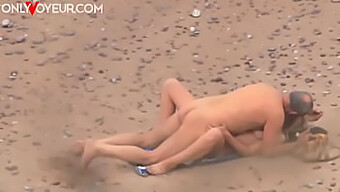 Sexe Public Sur La Plage Avec La Jeune Et Plantureuse Shirley Harris