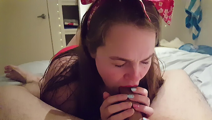 Verifieerde Amateur Billie Ruben Geeft Een Sensuele Pijpbeurt In Pov-Stijl