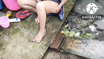 Pukulan Sensual Dan Handjob Di Luar Ruangan