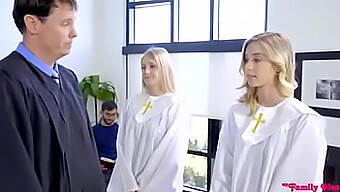 Rodinná Zábava S Haley Reed A Jej Povstaním V Kostole