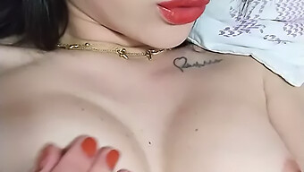 Belleza Brasileña Se Tatua Y Queda Satisfecha En La Webcam