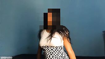 Sri Lankan College Student Receives Oral And Vaginal Pleasure From Step Sister