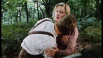 Ρετρό Softcore Ιστορία Με Την Joely Richardson Ως Lady Chatterley