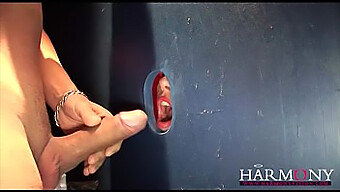 פעולה של Gloryhole עם הזוממות האנאליות של Harmony Vision