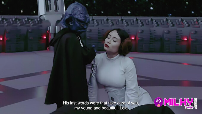 Dans Cette Parodie De Star Wars, Le Sage Maître Yoda Se Laisse Aller À Des Plaisirs Intimes Avec La Sensuelle Princesse Leia.