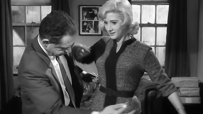 Vintage British Bombshell Liz Fraser In Action