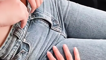 Sensual Sabahan Girl Indulges In Romantic Finger Play And Kissing In Car